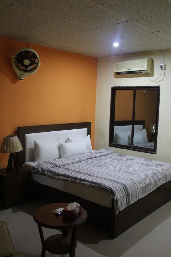 Amyl'S Garden Guest House Islamabad Exterior foto