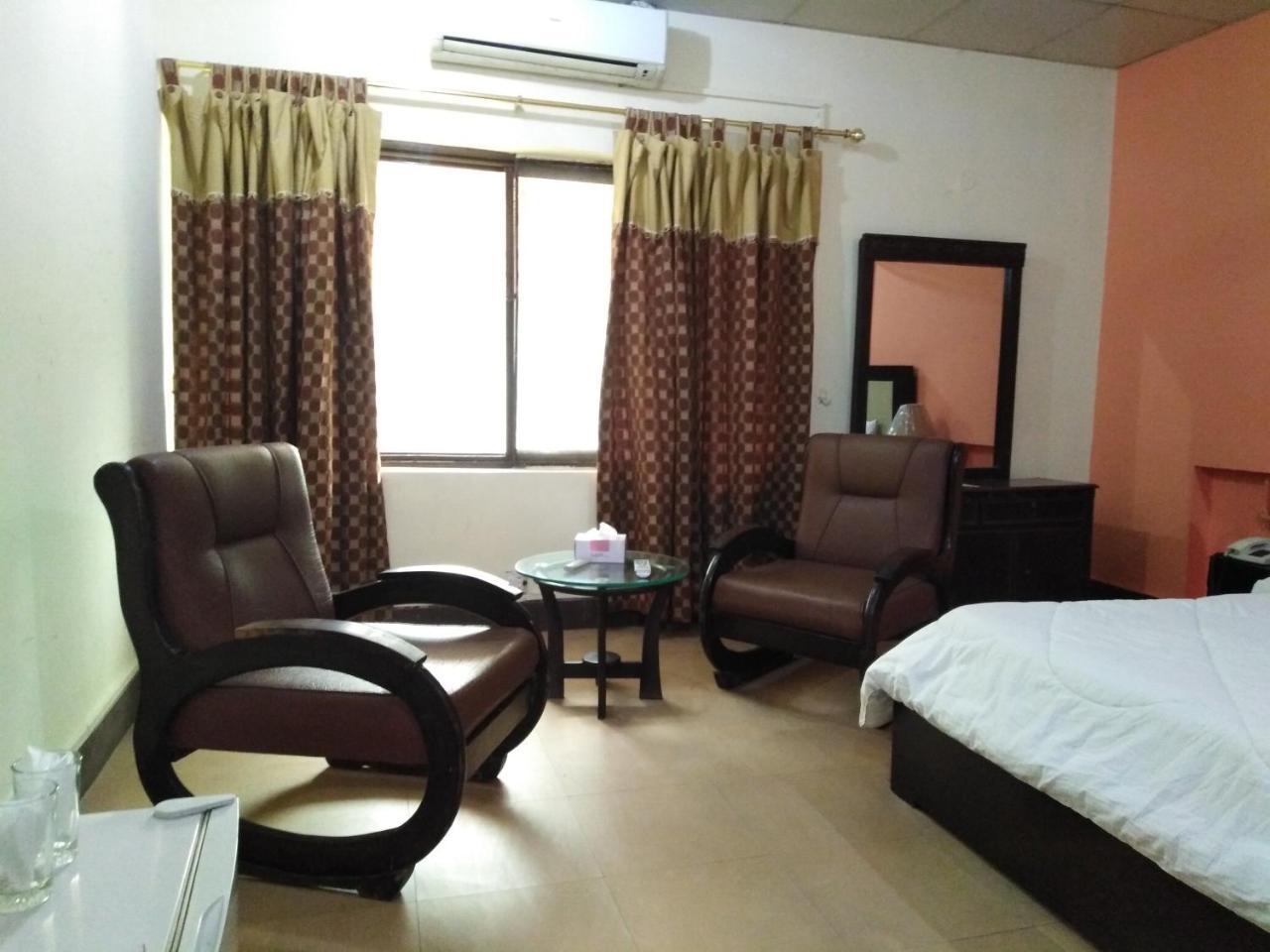 Amyl'S Garden Guest House Islamabad Exterior foto